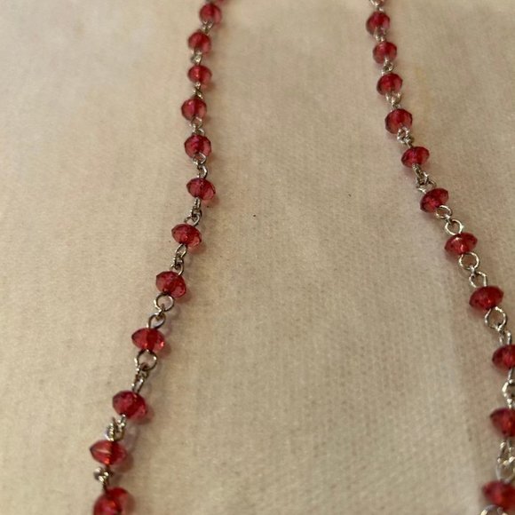 Avon necklace with pink beads - Picture 1 of 2